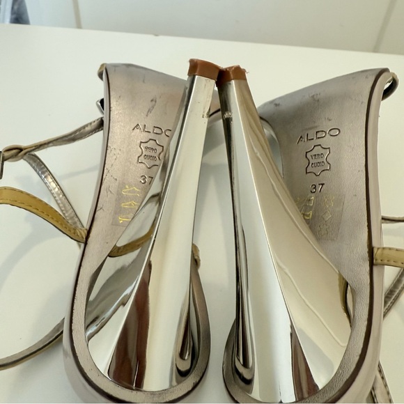 📦 MOVING SALE: ALDO Tan and Silver Strappy Heels - Picture 4 of 8